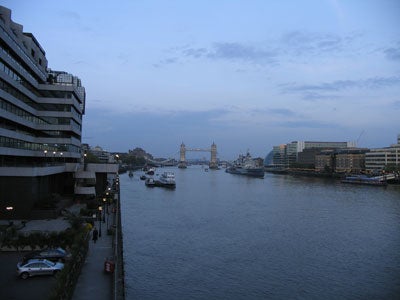 Photo taken with the Canon PowerShot Pro1 showing the Tower Bridge in London during twilight with boats in the river Thames.Early evening photograph of a river with buildings on the left, a bridge in the distance, and boats on the water, possibly taken with a Canon PowerShot Pro1 camera.Close-up photo of a bridge captured with the Canon PowerShot Pro1 showing detail and zoom capabilities.