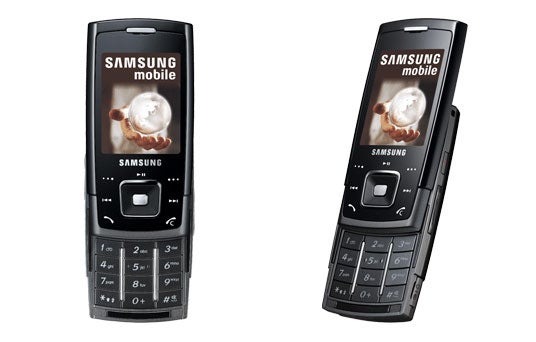 Samsung SGH-E900 mobile phone displayed in closed and slid-up positions showing the external screen and keypad.