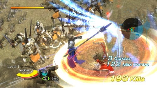 Screenshot of N3: Ninety-Nine Nights gameplay with combat in progress