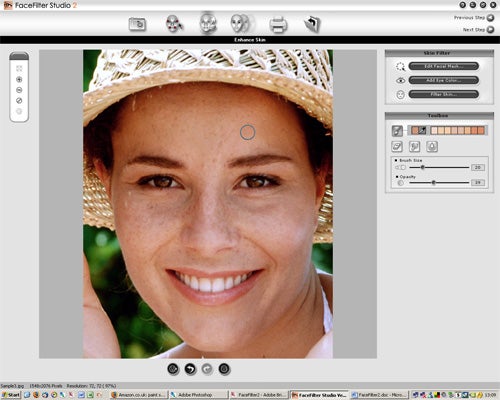 Screenshot of Reallusion FaceFilter Studio 2.0 software interface with a photo of a smiling woman wearing a straw hat being edited on the screen.