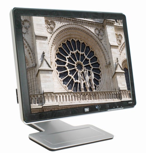 HP Pavilion S3040 monitor displaying an architectural image.