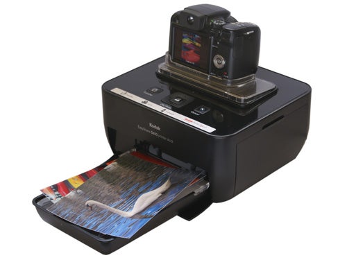 Kodak EasyShare E610 Printer Dock with a printed photo.