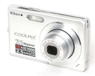 Nikon CoolPix S200 camera with lens extended.