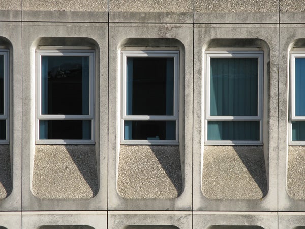 Photo showing architectural symmetry taken by Canon PowerShot A720 IS.