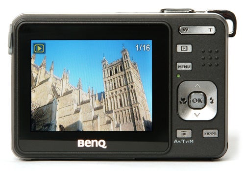 BenQ DC C1050 camera displaying a cathedral on its screen.