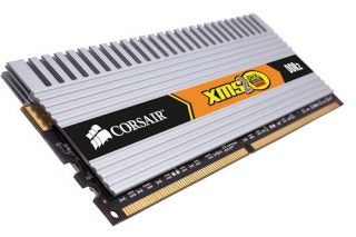 Corsair CM2X4096-6400C5DHX DDR2 desktop memory module.