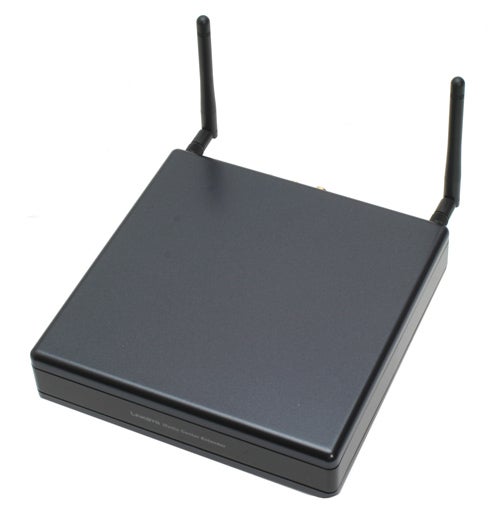 Linksys DMA 2100 Media Center Extender with two antennas.Linksys DMA 2100 Media Center Extender with antennas.