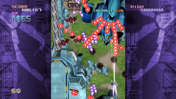 Screenshot of Triggerheart Excelica gameplay with bullet patterns.