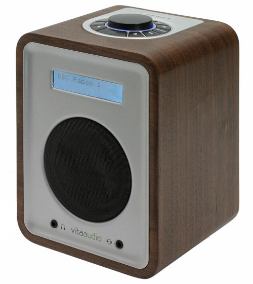 Vita Audio R1 DAB radio with wooden casing.Vita Audio R1 tabletop radio with wooden casing.