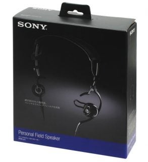 Sony PFR-V1 headphones packaging box.