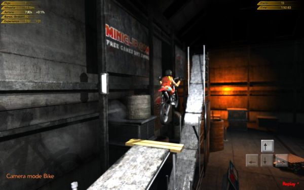 Screenshot of a motorcycle game level in Trials 2: Second Edition.Screenshot of Trials 2: Second Edition gameplay with motorcycle stunt