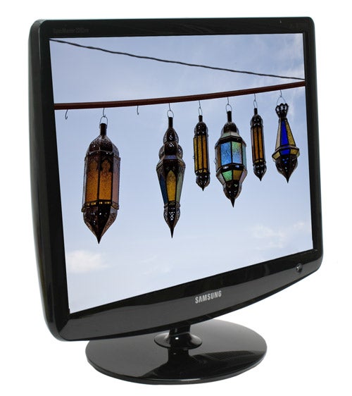 Samsung SyncMaster 2232BW monitor displaying colorful lanterns.