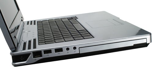 Alienware Area-51 m15x laptop with open lid side view.Alienware Area-51 m15x laptop side profile view.