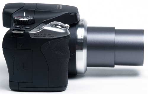 Fujifilm Finepix S8100fd digital camera with lens extended.Fujifilm Finepix S8100fd camera with lens extended.