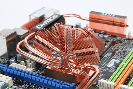 Close-up of MSI P45 Platinum motherboard and copper cooling system.Close-up of MSI P45 Platinum motherboard with copper heatpipes.