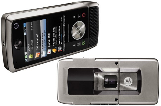 Motorola MOTO Z10 phone opened and closed views.Motorola MOTO Z10 phone from front and back views.