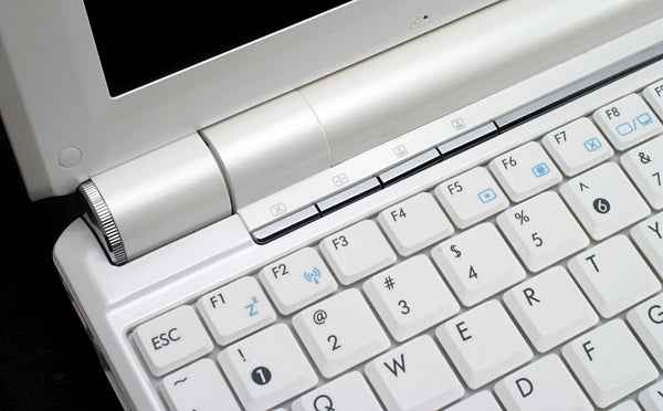 Close-up of Asus Eee PC 1000 keyboard and hinge.Asus Eee PC 1000 netbook keyboard and hinge close-up.