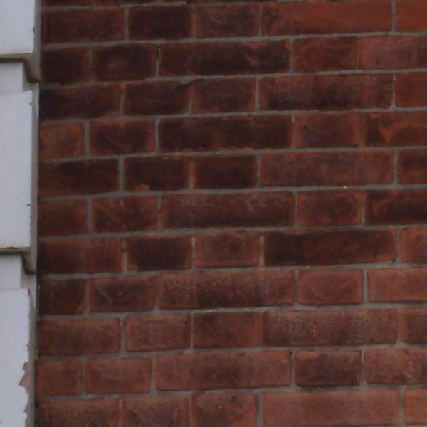 Brick wall corner, with no visible connection to GE G2.