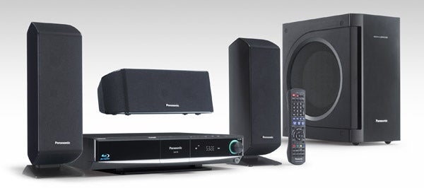 Panasonic SC-BT100 Blu-ray Home Theater System with speakers.Panasonic SC-BT100 Blu-ray Home Cinema System with speakers and remote.