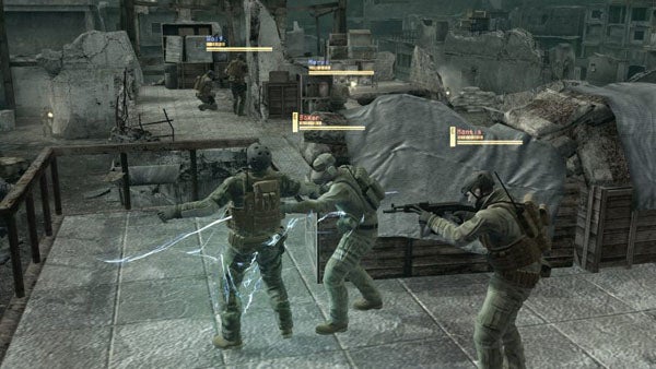 Screenshot of gameplay from Metal Gear Online.Screenshot of players engaged in a Metal Gear Online match.