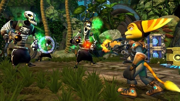 Screenshot of Ratchet battling enemies in "Quest for Booty" game.