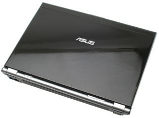 Asus U6V-2P001E laptop closed, showing the black glossy lid.