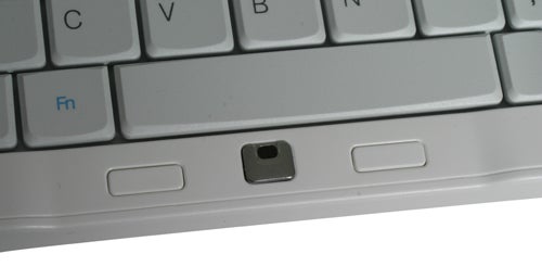 Close-up of Raon Digital Everun Note's keyboard and trackpoint