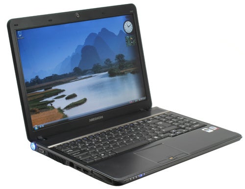 Akoya S5610 15.4in PC Review Trusted Reviews