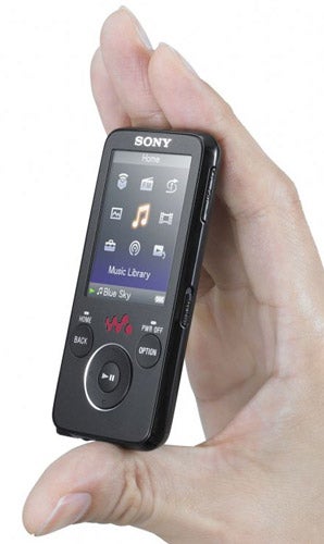 Hand holding Sony Walkman NWZ-S639F 16GB mp3 player.