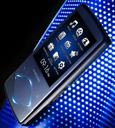 Samsung YP-Q1 Diamond MP3 player on blue LED background.
