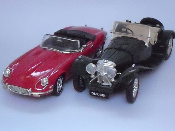 Toy cars photographed with Nikon CoolPix S710.