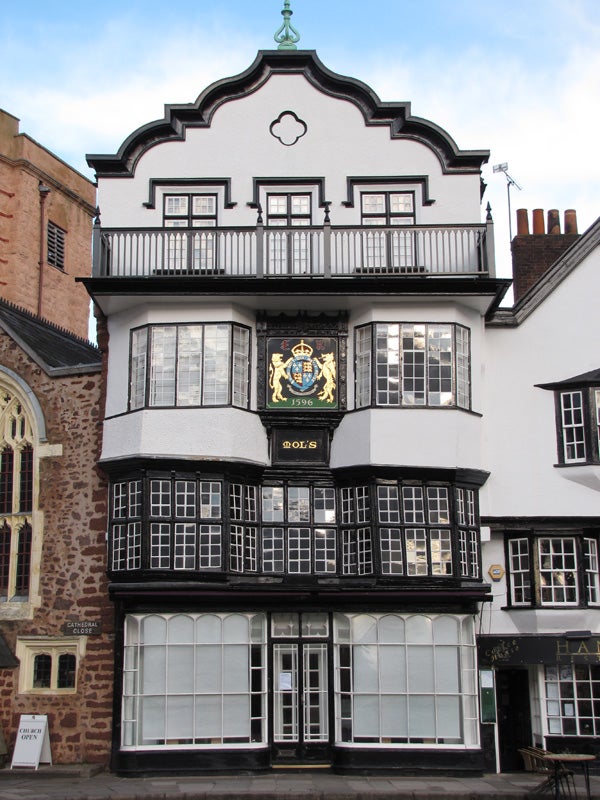 Photo of a historical half-timbered building taken with Canon SX10 IS.