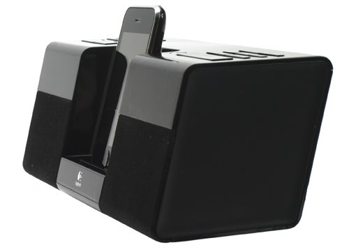 Logitech Pure-Fi Anytime iPod Dock with docked iPod