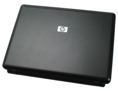 HP Compaq 2230s Business Notebook closed lid view.