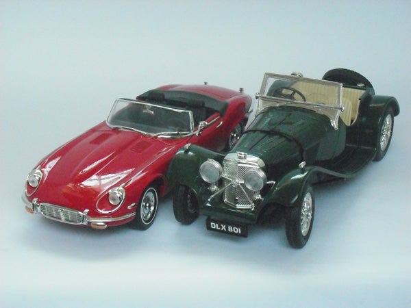 Photo of two vintage model cars taken with Fujifilm FinePix J12.