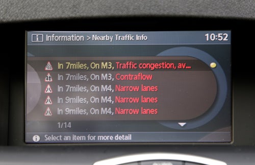 Renault Laguna Coupe's navigation system showing traffic information.