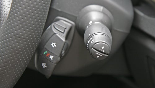 Close-up of Renault Laguna Coupe's headlight control stalk.