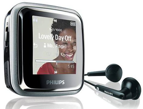 Philips GoGear Spark SA2940 MP3 player with earphones.