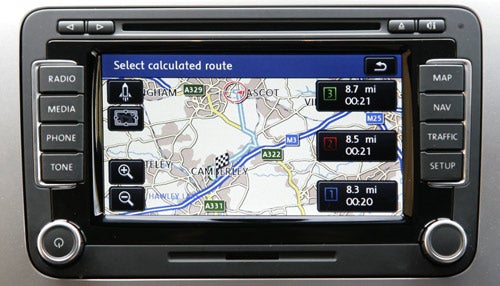 Volkswagen Scirocco GT navigation system screen displaying route options.