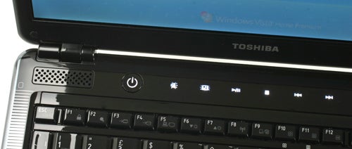 Close-up of Toshiba Satellite U400-189 notebook keyboard and screen.
