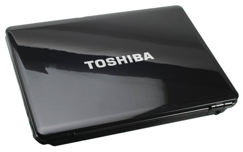 Toshiba Satellite U400-189 notebook closed with logo