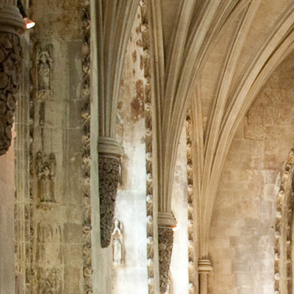Photograph showing the interior of a cathedral captured with Olympus E-620.