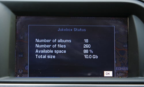 Citroen C5 Tourer's jukebox status screen showing storage information.