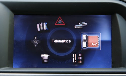 Citroen C5's dashboard display showing telematics menu.