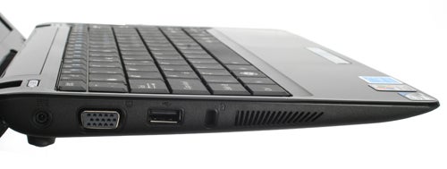 Asus Eee PC 1101HA netbook side ports and keyboard detail