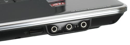 Close-up of HP Pavilion dv6-1240ea laptop's audio ports.