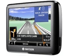 Navigon 3310 max Sat-Nav displaying a route on screen.