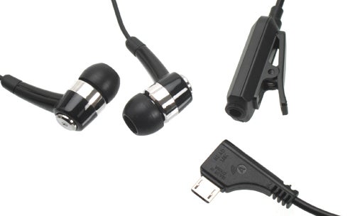 Samsung M8910 Pixon 12 earphones and USB cable.