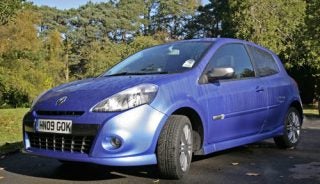 Blue Renault Clio GT 1.6 VVT 128 parked outdoors