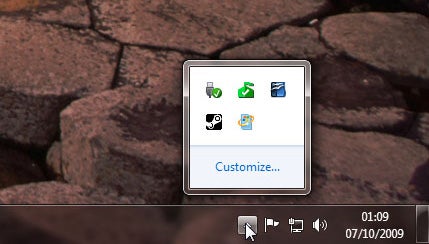 Screenshot of Microsoft Windows 7 taskbar customization option.